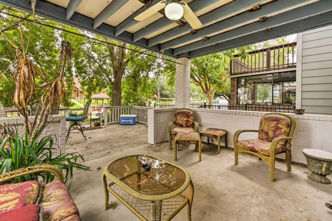 Quiet Lake Conroe Townhome With 2 Boat Slips! Willis Екстериор снимка