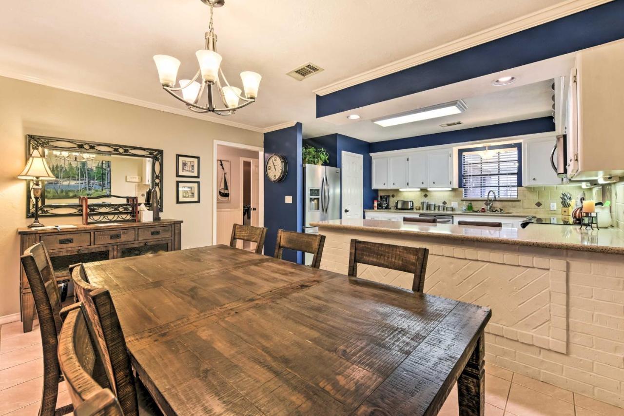 Quiet Lake Conroe Townhome With 2 Boat Slips! Willis Екстериор снимка