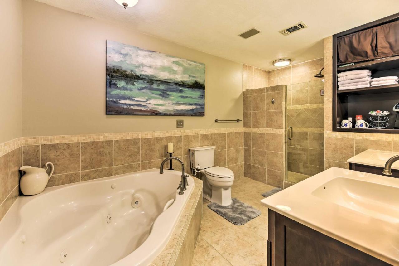 Quiet Lake Conroe Townhome With 2 Boat Slips! Willis Екстериор снимка
