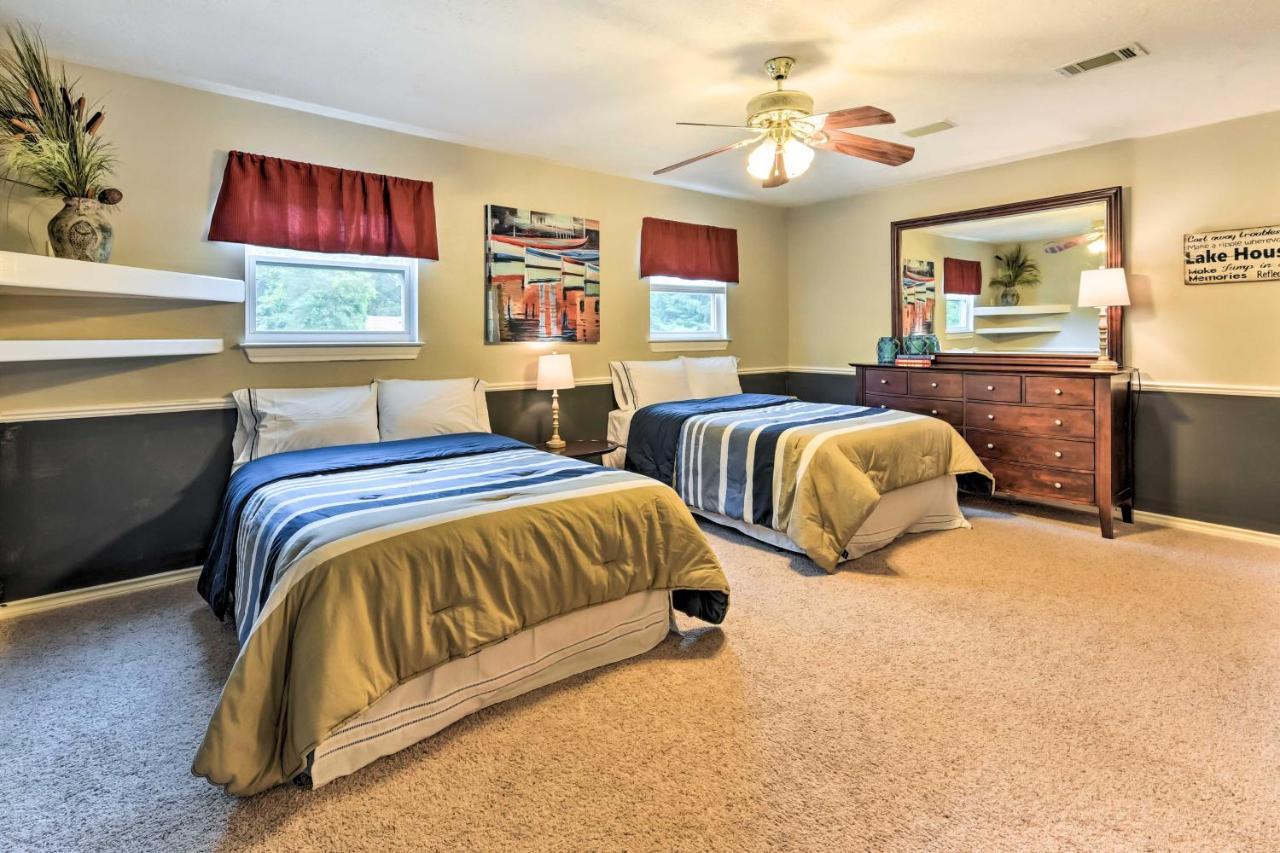 Quiet Lake Conroe Townhome With 2 Boat Slips! Willis Екстериор снимка