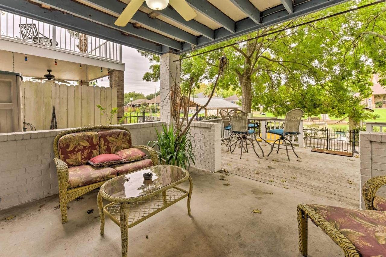 Quiet Lake Conroe Townhome With 2 Boat Slips! Willis Екстериор снимка