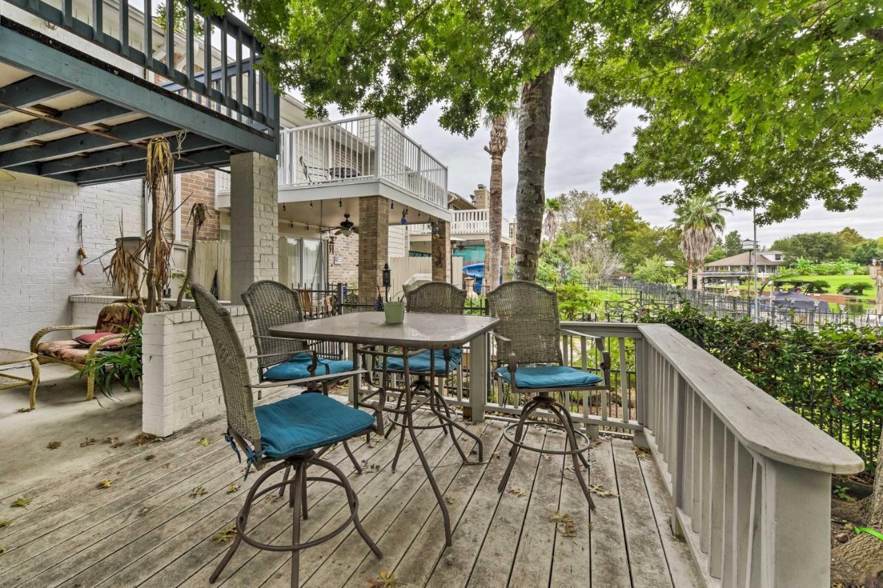 Quiet Lake Conroe Townhome With 2 Boat Slips! Willis Екстериор снимка