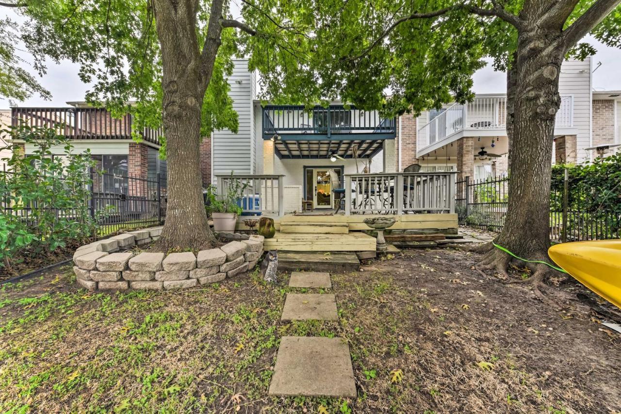 Quiet Lake Conroe Townhome With 2 Boat Slips! Willis Екстериор снимка