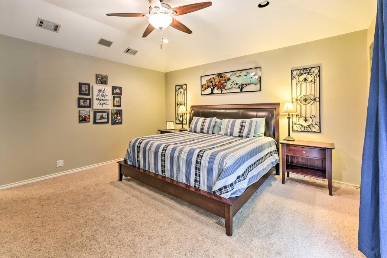 Quiet Lake Conroe Townhome With 2 Boat Slips! Willis Екстериор снимка